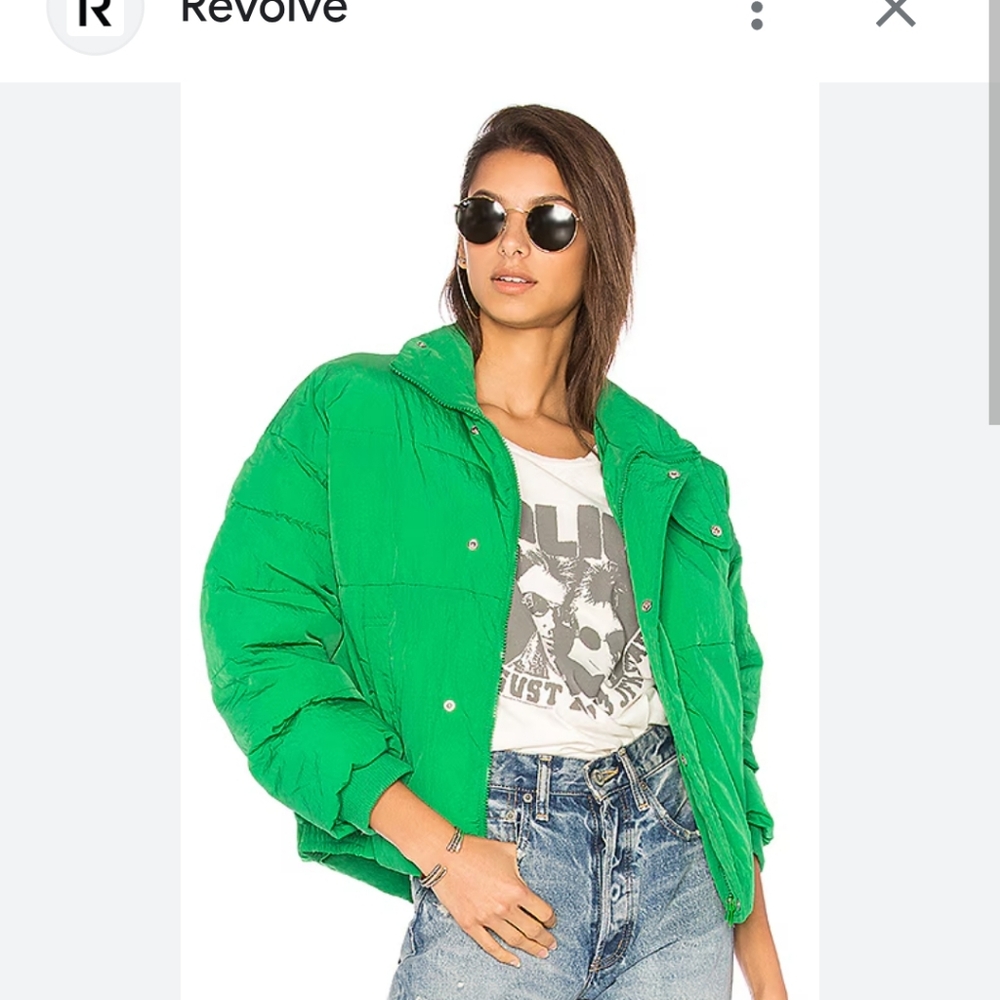 Free People Green Puffer Jacket. So comfortable and warm! Size Large.